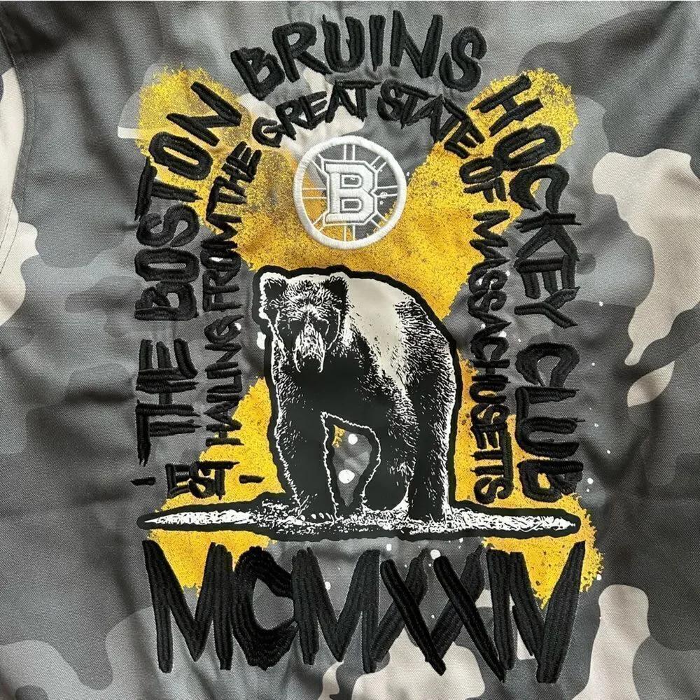 Boston Bruins Camo Bomber Jacket The Wild Collective NHL Mens Small NWT
